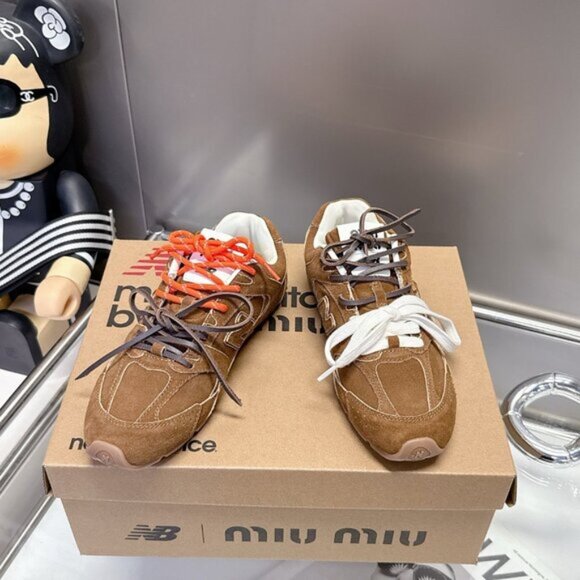Balance x Miu Miu 530 Sneakers - Picture 1 of 8
